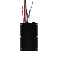Contrôleur de système d'éclairage solaire de rue MPPT 3,2 V 6,4 V 20 A 30 A RS485 avec télécommande, écran LCD et fonctions de charge