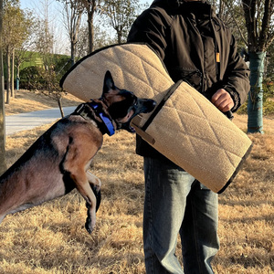 Kangdarpet Al por mayor Manga de entrenamiento para perros resistente y duradera para hombro, 2 en 1, con material de yute reemplazable para mordeduras - Product Image 3