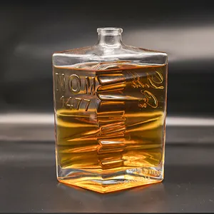 750毫升独特形状的酒瓶雕刻浮雕质量厂家批发定制带软木塞的酒瓶