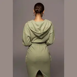 Conjunto de dos piezas de Sudadera con capucha para mujer, Top corto Sexy de manga larga, traje de falda de Color sólido