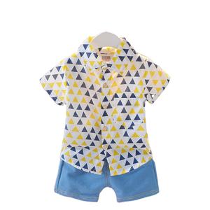 Ensemble de vêtements pour bébé garçon, 2 pièces, style preppy, imprimé triangle, col roulé, manches courtes, en coton, très vendu - Product Image 1