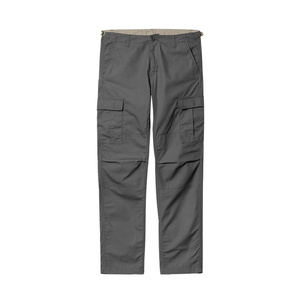 Pantalon cargo en coton avec plusieurs poches utilitaires et coupe décontractée, conçu pour les hommes, idéal pour le travail en extérieur et la durabilité au quotidien. - Product Image 1