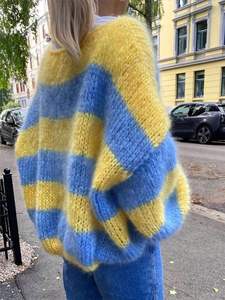 Petit printemps et automne frais nouveau pull paresseux en vrac tissé à la main pull tricoté pour femmes à un cou haut rayé - Product Image 2