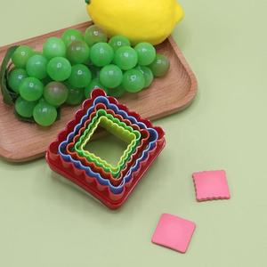 Découpez vos fruits avec des emporte-pièces écologiques miniatures en forme de cœur, d'étoile, de <span class=keywords><strong>cercle</strong></span> et de carré – Outils de pâtisserie pour façonner vos propres créations. - Product Image 6