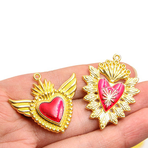 CZ8793 Saint Valentin plaqué or 18 carats émail rouge gonflé coeur flamboyant Milagro <span class=keywords><strong>Ex</strong></span> Voto pendentifs à breloque laiton religieux orthodoxe - Product Image 4