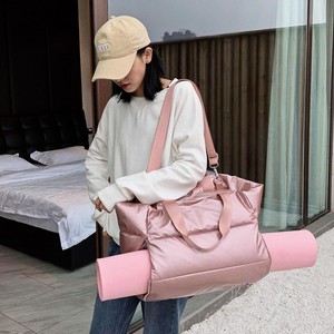Mode personnalisée, <span class=keywords><strong>grand</strong></span> <span class=keywords><strong>sac</strong></span> à main <span class=keywords><strong>matelassé</strong></span> et bouffant pour femmes, rembourrage souple en duvet pour l'hiver, sacoche en treillis, <span class=keywords><strong>sac</strong></span> fourre-tout pour femmes - Product Image 2