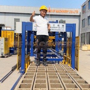 Máy ép gạch tự động QT15-15 máy khối Bê tông với mức tiêu thụ điện năng thấp và hiệu quả đầu ra cao - Product Image 4