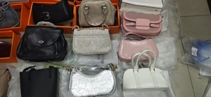 Sacs en gros 2026 : Nouveaux arrivages, stock ancien, sacs à main pour femme, sacs à bandoulière d'occasion, assortiment aléatoire - Product Image 2