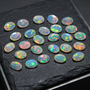 Opale naturelle éthiopienne facettée ovale de la marque Direct Factory Hasnain Gems, avec jeu de couleurs et multicolores, certifiée par une tierce partie - Product Image 4