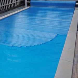 Fabriqué en Chine, matériau PC, couverture de <span class=keywords><strong>piscine</strong></span>, <span class=keywords><strong>rideau</strong></span> nécessaire pour couvrir la <span class=keywords><strong>piscine</strong></span>, couverture de <span class=keywords><strong>piscine</strong></span> <span class=keywords><strong>automatique</strong></span> - Product Image 3