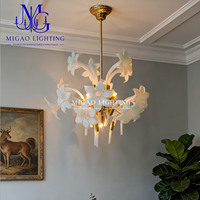 Lustre en verre artisanal à motif floral de style médiéval français, suspension de luxe léger pour villa, chambre, salle à manger, maison à plafond haut