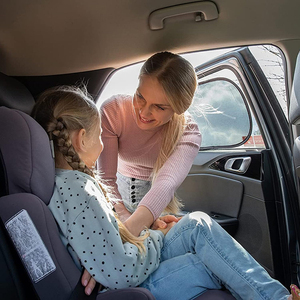 Pare-soleil de fenêtre de voiture en nylon personnalisé ODM, réfléchissant les rayons UV, pliable, visières de voiture pour enfants pour <span class=keywords><strong>Toyota</strong></span> Corolla et Tesla, promotion de pare-soleil réel - Product Image 4