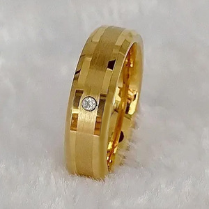 Anelli in Carburo di Tungsteno 4MM Pronti per la Spedizione, Fedi Nuziali Placcate in Oro 18K, Gioielli con Superficie <span class=keywords><strong>Piatta</strong></span> a Strisce per Donne e Uomini - Product Image 3
