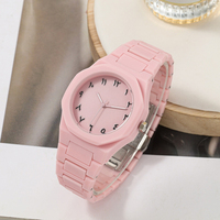 Montre-Bracelet Homme Fashion Noire à Cadran Arabe, Quartz, Cadeau Idéal, Vente en Gros Personnalisée