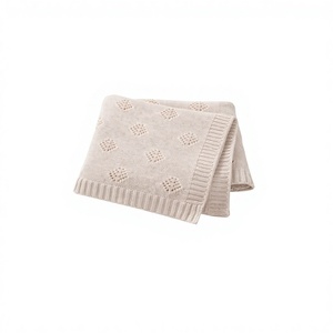 Manta de Bebé y Niños Tejida Ligera y Ecológica |   Suave y Transpirable, 50% Algodón, 50% Micro Poliéster, Cuatro Estaciones, Personalizable - Product Image 1