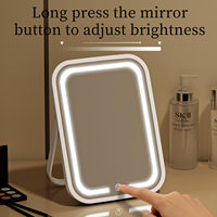 Miroir de Maquillage Cosmétique Portable en Plastique avec Logo Personnalisé, LED, Finition Argentée, Lumière Tricolore, Vente en Gros