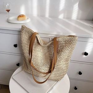 Bolso de mano con cierre de cremallera, cesta de regalo de cuero vegano, bolso de paja asiático tailandés - Product Image 6