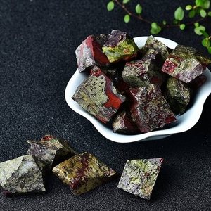 Vente en gros de pierres brutes de sang de dragon, pierre de cristal de sang de dragon naturelle pour la décoration de la maison - Product Image 3