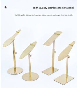 Espositore per Scarpe Regolabile in Metallo Dorato Lucido, Scaffale per Scarpe in Acciaio Inossidabile per Negozi - Product Image 4
