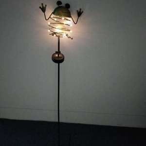 ไฟสวนรูปกบพลังงานแสงอาทิตย์ LED สำหรับตกแต่งภายนอกอาคาร พร้อมแผงโซลาร์เซลล์ กันน้ำ ดีไซน์ตั้งพื้นได้ - Product Image 2
