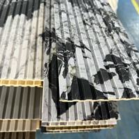 Panel de Pared WPC de 6 Rejillas con Diseño Acanalado Redondeado, 150x15mm, Textura de Mármol Esmerilado, Fabricante OEM, Personalizable, Moderno, para Baños y Proyectos Hoteleros