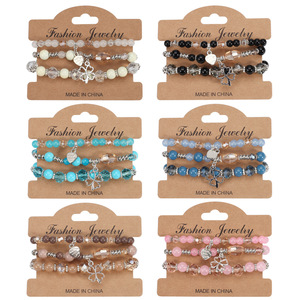 Conjunto de Pulseras de Cuentas de Bisutería con Cristales y Dijes de Corazón, Regalo para Mujer, Hecho en China - Product Image 1