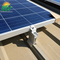 Système de montage solaire à joint surélevé pour toitures métalliques commerciales avec serre-joints, rails en aluminium et installation facile