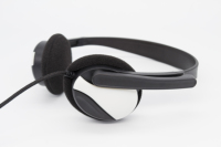 Casques filaires légers 3,5 mm avec conception supra-auriculaire, suppression du bruit, étanchéité IPX-7, services OEM/ODM pour le bureau et l'étude