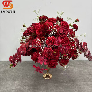 Centro de Mesa Floral Clásico SMOOTH en Rojo Borgoña con Rosas y Orquídeas, Decoración Floral Personalizada para Bodas - Product Image 5