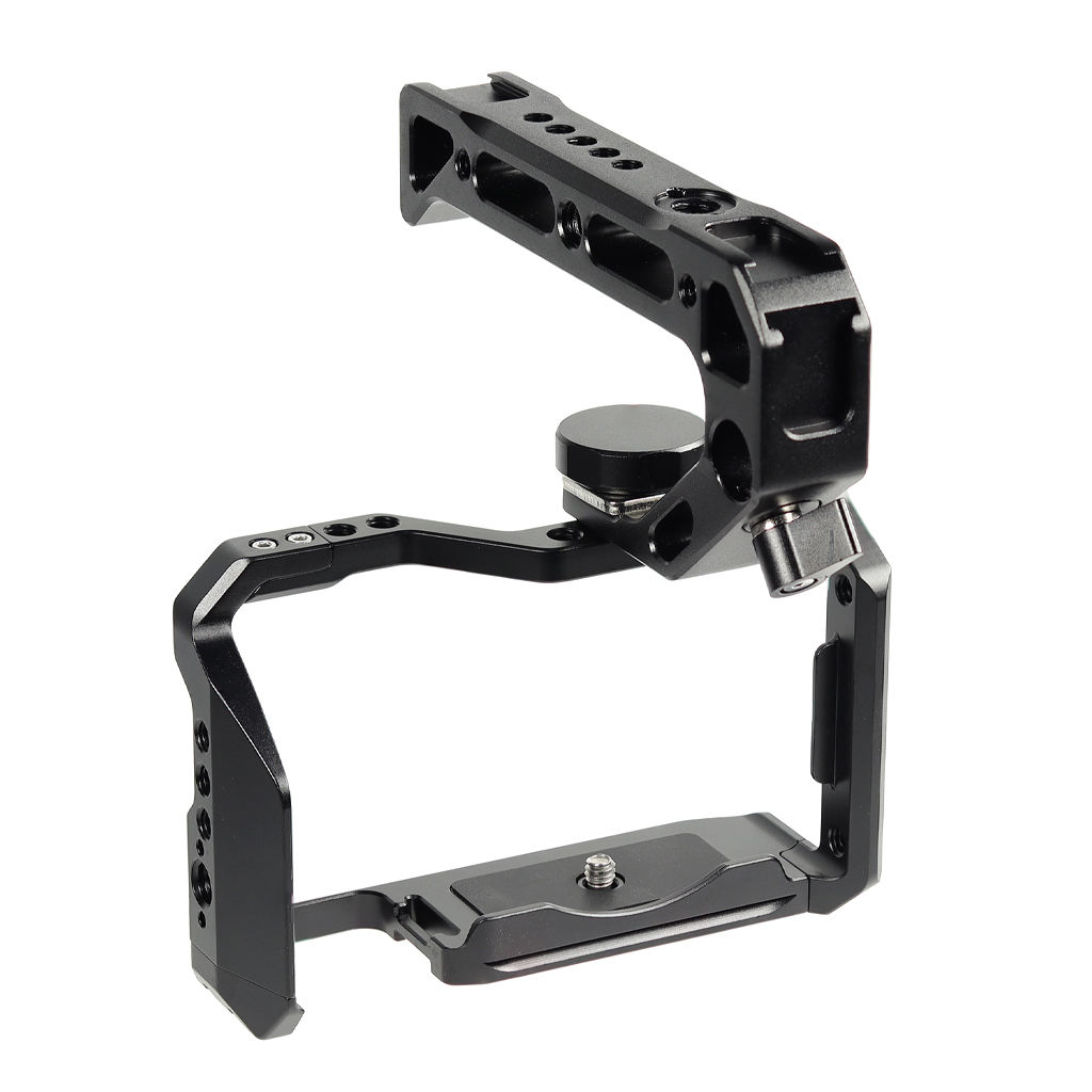 Cage noire avec poignée supérieure.