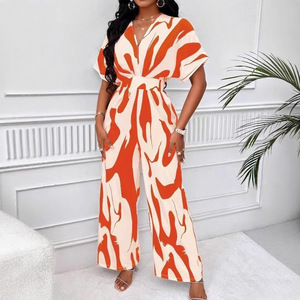 Completo da donna elegante primaverile con stampa all-over, scollo a V, maniche a mezza lunghezza e pantaloni ampi in poliestere ed elastan, stile europeo-americano per il commercio estero - Product Image 4