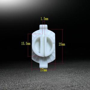 Ventouse en PVC simple manuelle 25 mm x 17 mm de qualité industrielle, accessoire antidérapant pour le ponçage des bords - Product Image 1