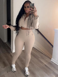 مجموعة ملابس نسائية من قطعتين من محصول علوي بأكمام طويلة - Product Image 6