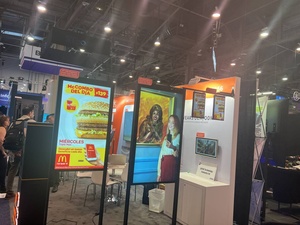 Bất động sản độ sáng cao TREO LCD cửa sổ cửa hàng double side phải đối mặt với hiển thị kỹ thuật số biển quảng cáo màn hình - Product Image 2