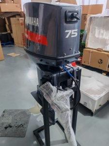 Nuevo Motor de Gasolina de 2 Tiempos y 75 HP con 2 Cilindros para Fabricación - Product Image 2