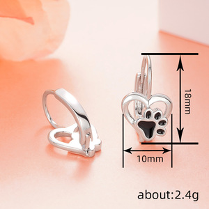 Orecchini a Forma di Cuore e Zampa di Gatto per Donne, Orecchini Pendenti Smaltati Carini, Gioielli Eleganti e Dolci per Uso Quotidiano, Stile Moderno - Product Image 4