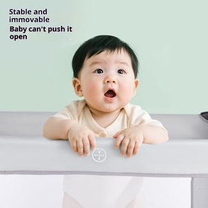 Lit de jeu pliable en métal pour bébé, sans installation, modulable, portable et mobile, avec barrière de sécurité – Vente en gros - Product Image 3