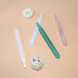 Stylo de <span class=keywords><strong>massage</strong></span> Gua Sha personnalisé avec logo, en pierre naturelle de cristal, fait à la main, pour le visage et la tête - Product Image 2