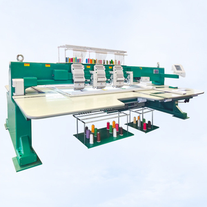 Máquina de bordar de chenilla de 3 cabezales, la mejor máquina de bordar de cabezales múltiples para negocios - Product Image 1