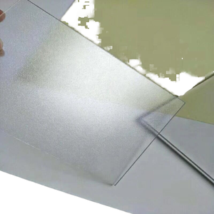 Feuilles de <span class=keywords><strong>PET</strong></span> antireflets 594 mm x 420 mm x 1 mm, anti-UV, anti-éblouissement, anti-rayures, thermoformage léger de 20 mm, découpe disponible - Product Image 1