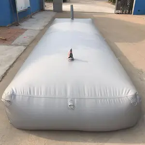 Vente en gros professionnelle de vessie pliable en plastique grand oreiller en PVC conteneur d'eau grise flexible