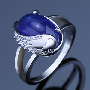 Anello creativo con ali d'angelo per donna, design con pietra blu intarsiata, gioielli eleganti e alla moda - Product Image 3