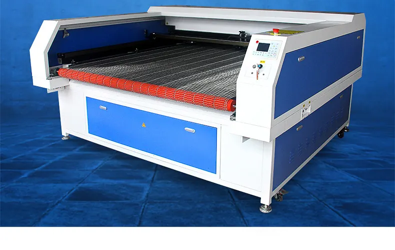 Machine de découpe automatique Laser CO2, tissu et étiquette, caméra CCD, alimentation automatique, 120W, 130W, 150W, 1610 1810