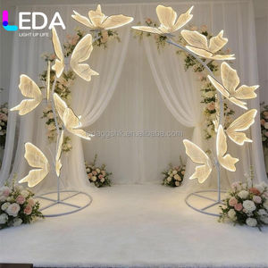 Mariposa LED Amarilla Fabricada en Fábrica LEDA para Decoración de Eventos en Interiores, Bodas, Fiestas, Navidad, Pascua, Halloween, Día de la Madre - Product Image 6