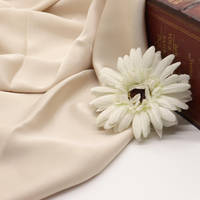 Nouveau design, tissu satiné en polyester à imprimé floral, matière pour robe bouffante, jacquard léger, doux, à carreaux, 135 GSM