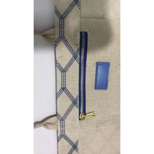 Sac fourre-tout en toile Lilalila, élégant et robuste, avec poignées et fond résistants, tendance et sans cruauté, noir et bleu - Product Image 5