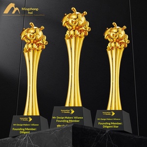 Trofeo in Resina Little Bee Personalizzato con Motivo a <span class=keywords><strong>Stella</strong></span> Placcato Oro Premio di Fine Anno Contribuzione Eccezionale Festa del Lavoro Scolastico per Bambini - Product Image 2