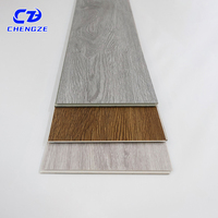Carreaux de planche en plastique PVC imperméables d'intérieur de 4mm/5mm/6mm Click grain de bois/aspect marbre noyau rigide Lvp/Lvt/Spc/plancher/revêtement de sol en vinyle
