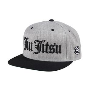 Casquettes de sport personnalisées de haute qualité en broderie grise pour la gym, le MMA et le BJJ, fabriquées en Chine - Product Image 2