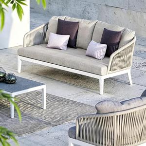 Conjunto de Sofá y Sillas de Aluminio de Diseño Nórdico para Exteriores con Características Resistentes a la Lluvia y al Sol para Jardín, Patio y Terraza - Product Image 1